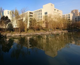 <b>浙江商业技师学院2021年报名条件、招生对象</b>