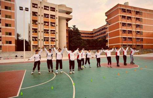 辽宁辽阳中医药学校