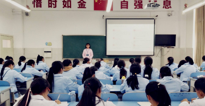 成都读中专学校需要什么条件(图1)