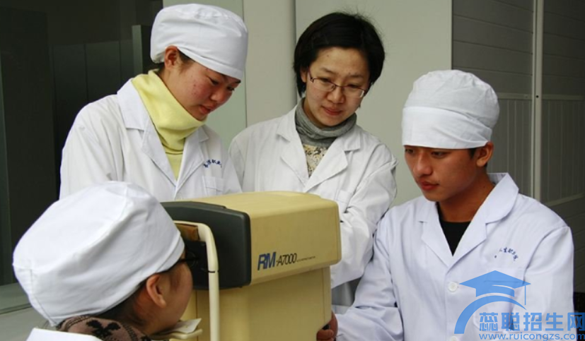 眼视光技术开设有哪些课程(图1)