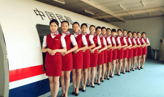 成都女生可以读航空服务吗(图1)