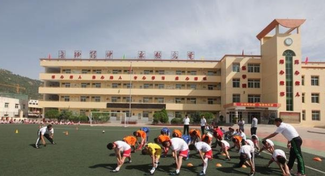 读护理的大专(图1)