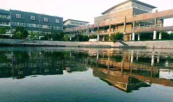 2022年哪些大专学校的计算机好(图1)