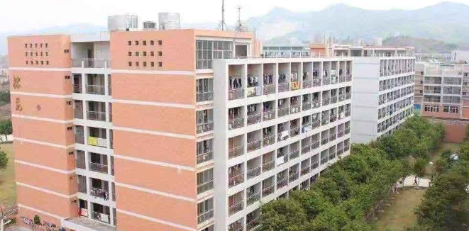 2022年哪些计算机学校好(图1)