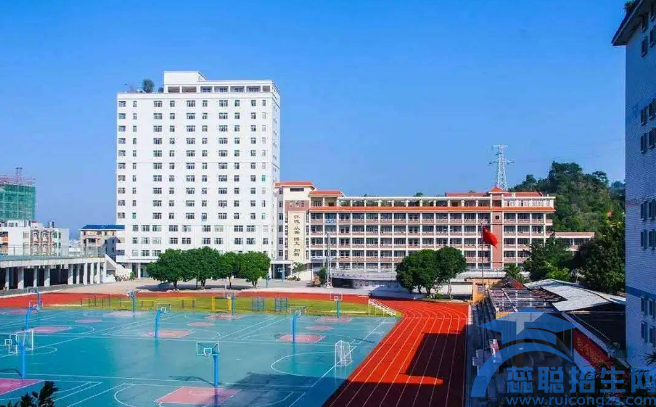 汕头潮阳建筑职业技术学校宿舍情况(图1) 汕头潮阳建筑职业技术学校宿舍情况(图1)