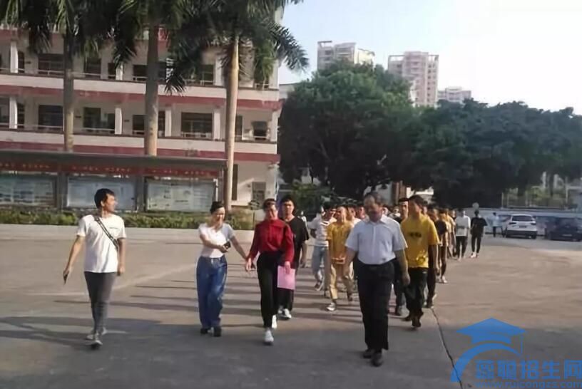 来宾职业教育中心学校