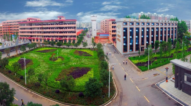 宁海技工学校2022年招生简章(图1) 宁海技工学校2022年招生简章(图1)