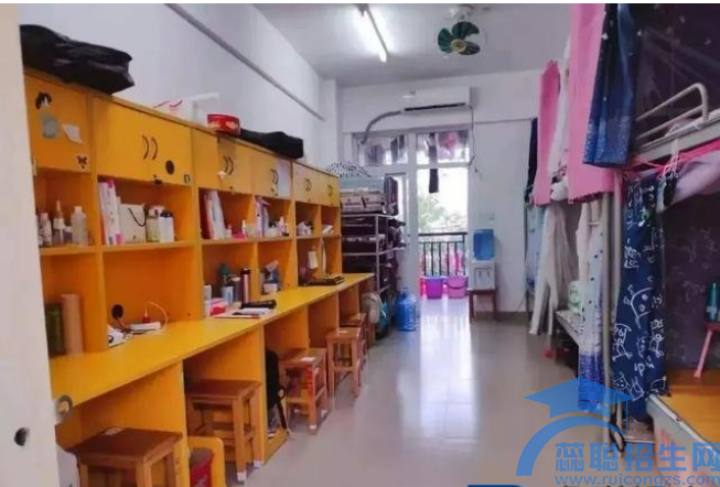 富阳富春职业高级中学住宿情况(图1) 富阳富春职业高级中学住宿情况(图1)