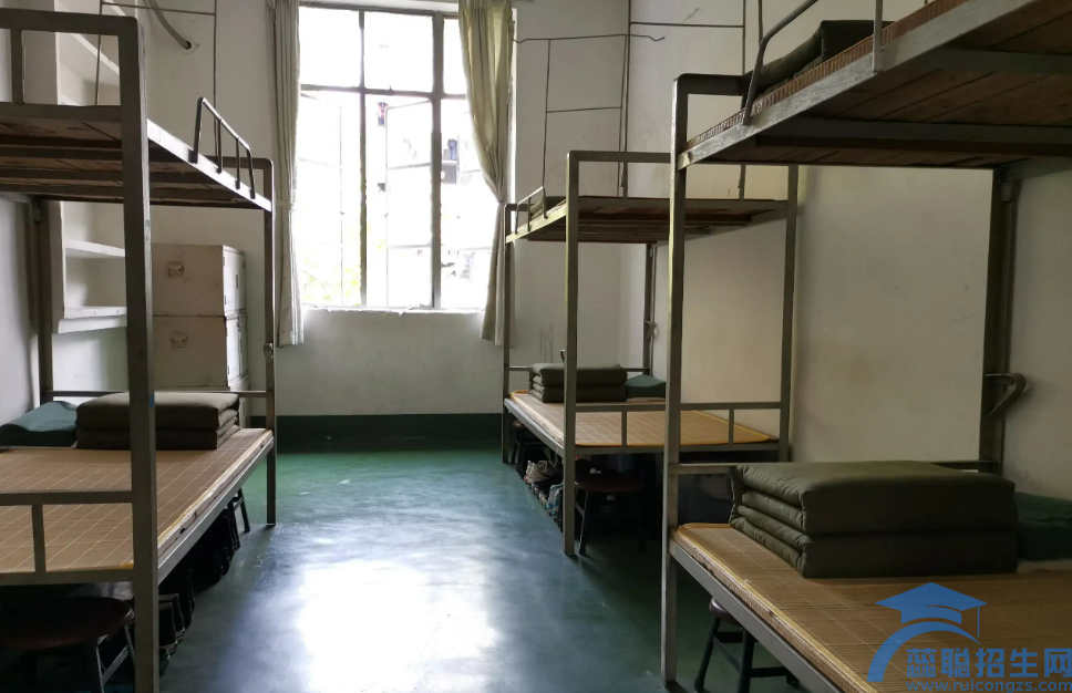 广东司法警官职业学院，宿舍条件(图1)