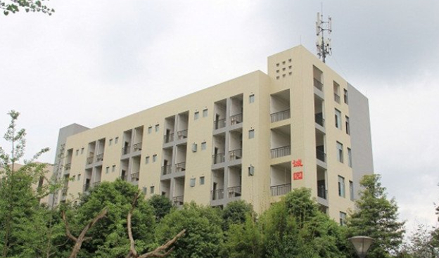眉山科学技术学校(图1)