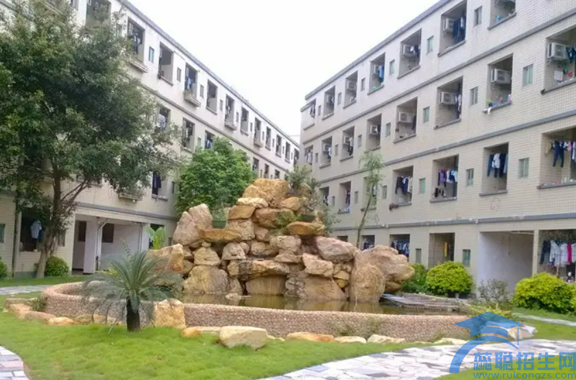 广东领才技工学校宿舍情况(图1)