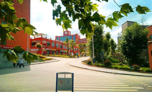 四川泸州天星影视艺术学校地址在哪里(图1)