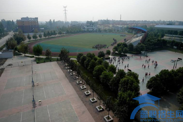 成都铁路卫生学校2022年报名条件、招生对象(图1)