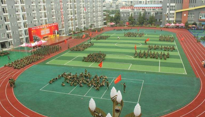 成都机电工程学校2022招生简章(图1)