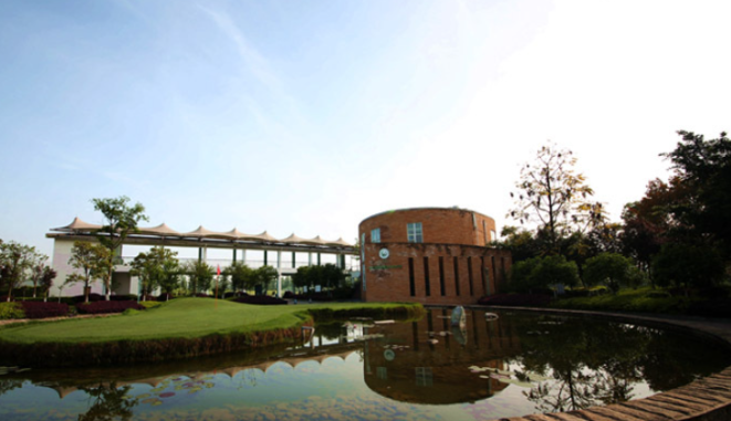 四川旅游学校学费(图1)