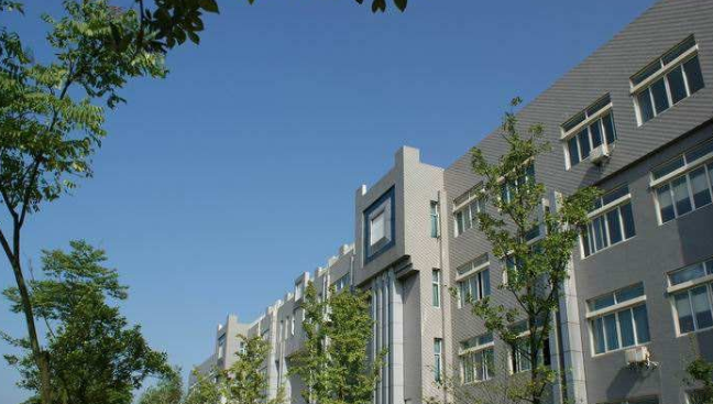四川旅游学校宿舍条件(图1)