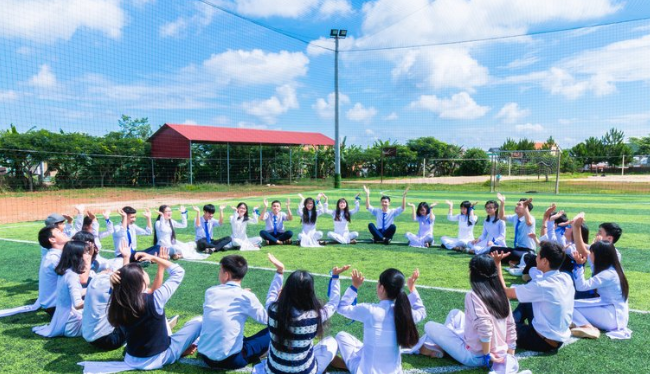 成都实验商贸管理学校2022招生简章(图1)