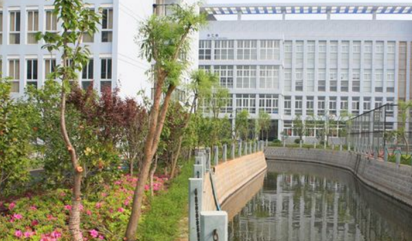宁波经贸学校收费情况(图1)