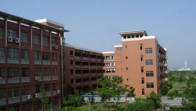 嘉兴建筑工业学校2023年录取分数线(图1)