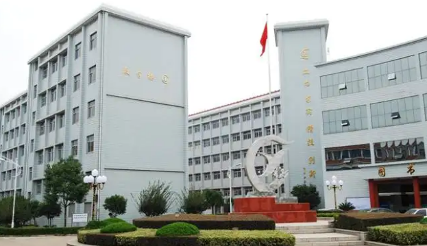 嵊州中等职业技术学校2023年录取分数线(图1)