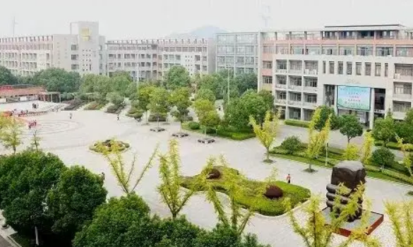 绍兴交通职业学校收费情况(图1)