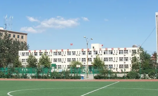 石家庄卫生学校2023年录取分数线(图1)