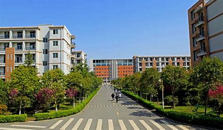江苏食品药品职业技术学院中专部2023年宿舍条件(图1)