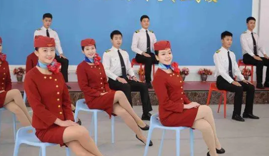 秦皇岛东方航空服务中等专业学校2023年录取分数线(图1)