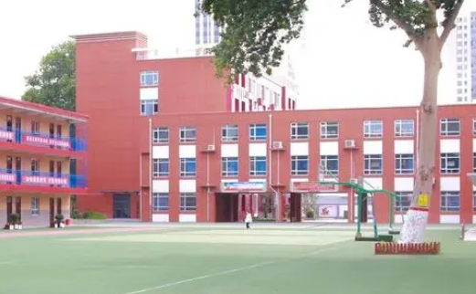 邯郸第一财经学校2023年录取分数线(图1)