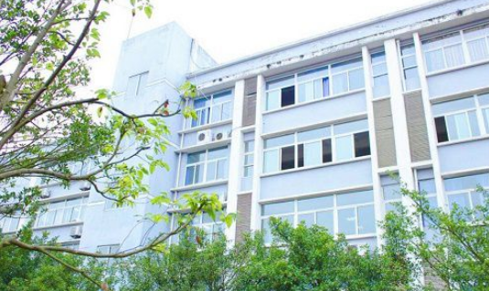 重庆应用技术职业学院五年制大专收费情况(图1)