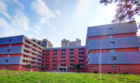 重庆传媒职业学院五年制大专收费情况(图1)