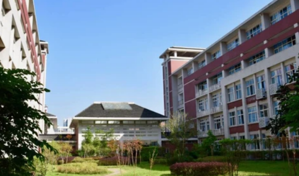 重庆医科学校收费情况(图1)