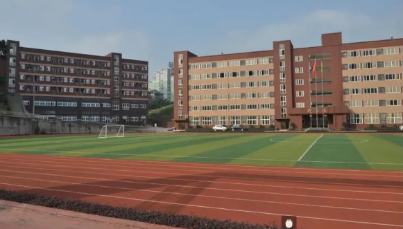 重庆企业管理学校收费情况(图1)