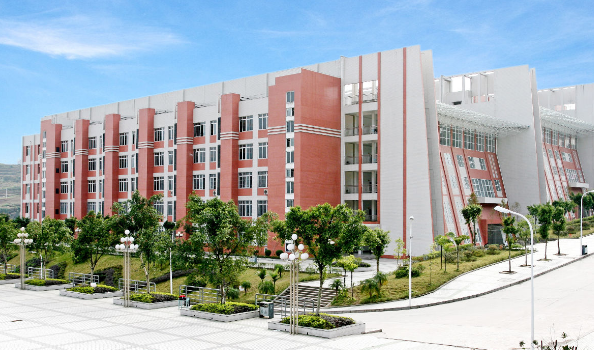 重庆市对外贸易经济学校2023年录取分数线(图1)