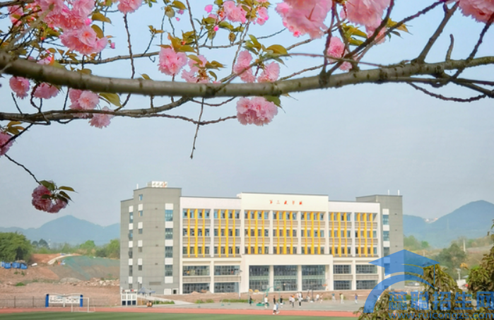 重庆工贸高级技工学校2023年录取分数线(图1)