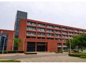 天津工程机械技工学校